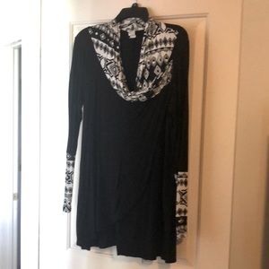 Size XL black tunic with Aztec detail